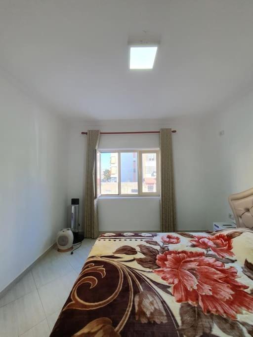 Lovely 2 Bedroom Condo With Parking On Premises! Berat Exterior foto